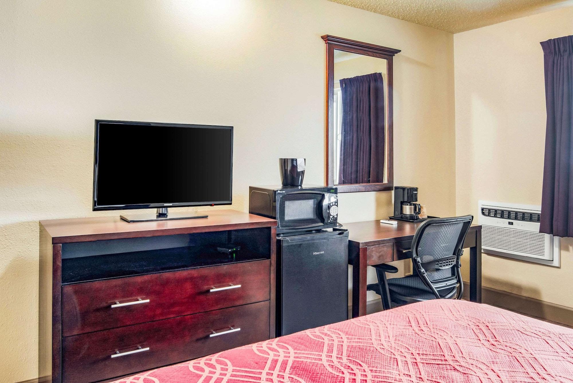 Econo Lodge Ньюпорт Экстерьер фото