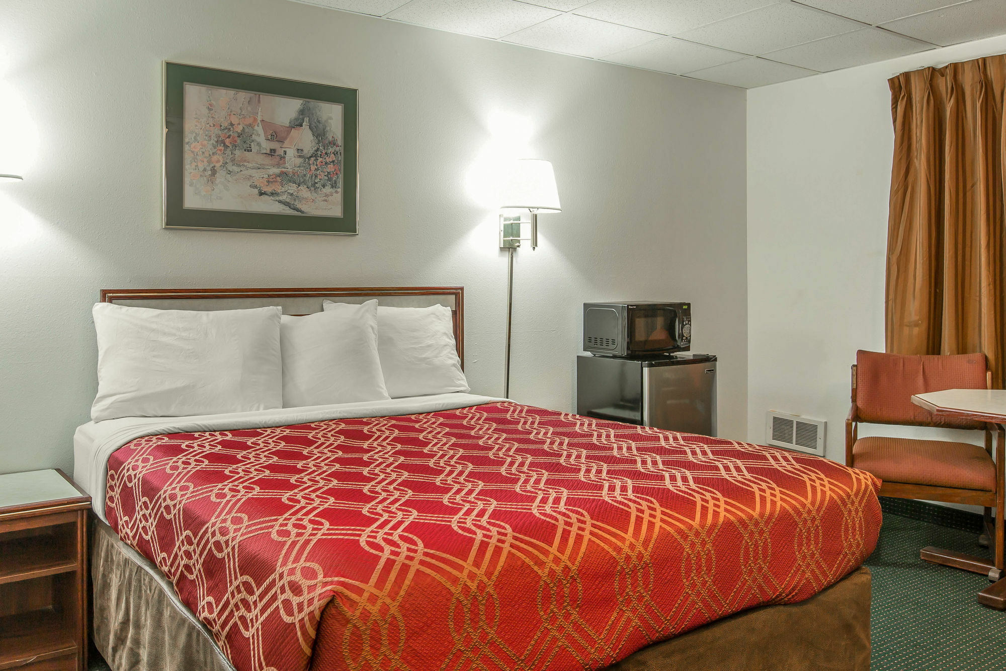 Econo Lodge Ньюпорт Экстерьер фото