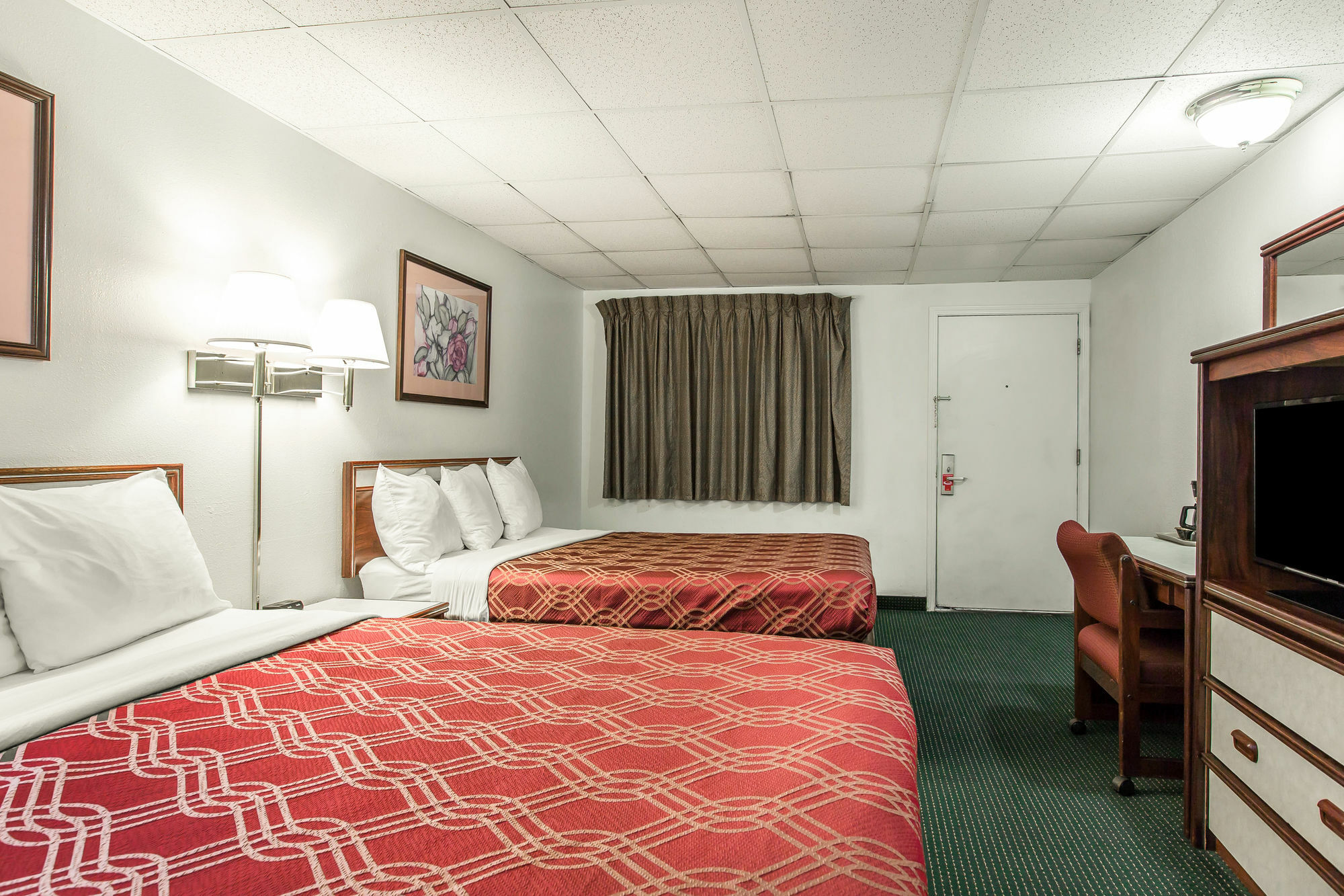 Econo Lodge Ньюпорт Экстерьер фото