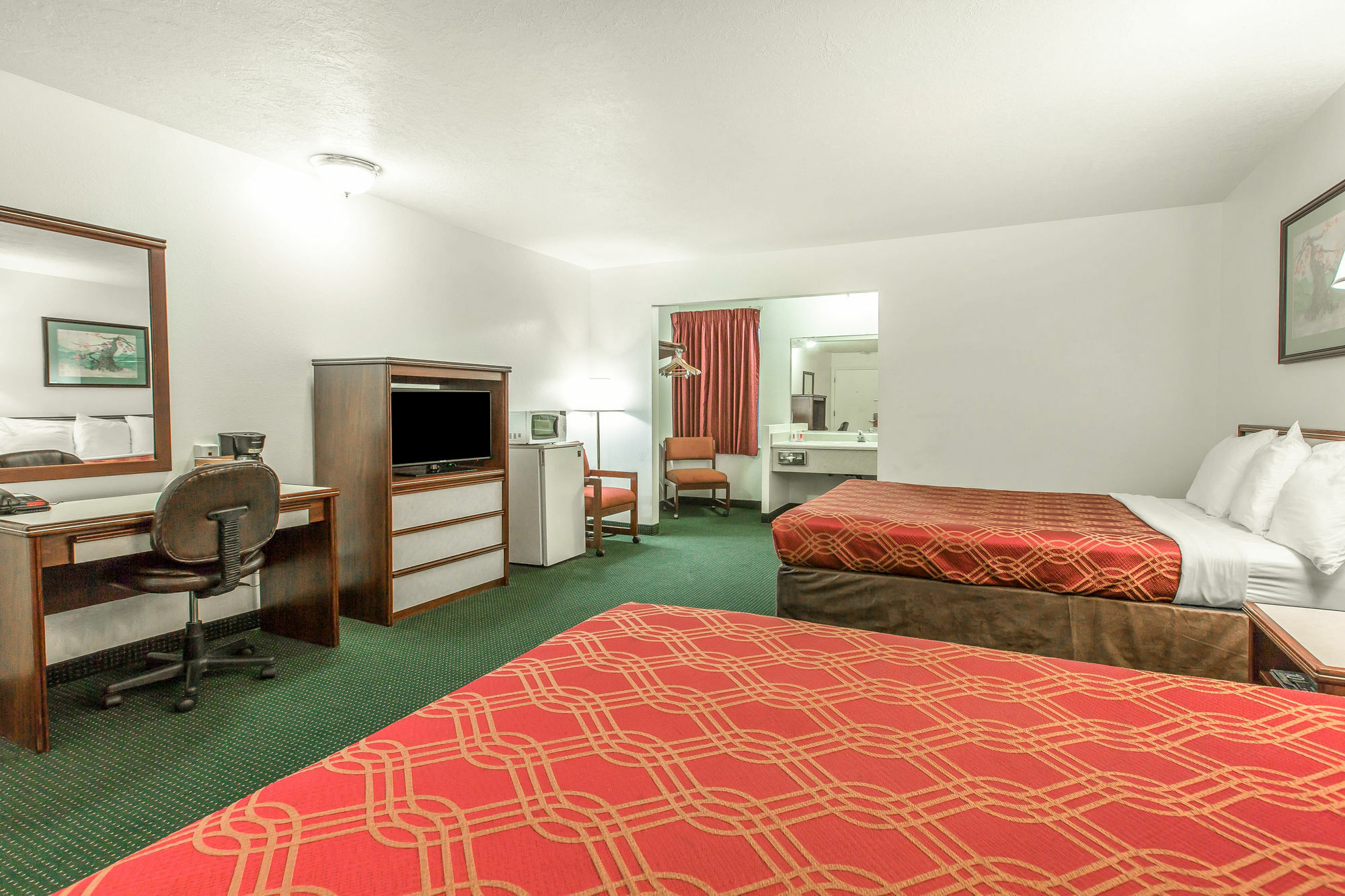 Econo Lodge Ньюпорт Экстерьер фото